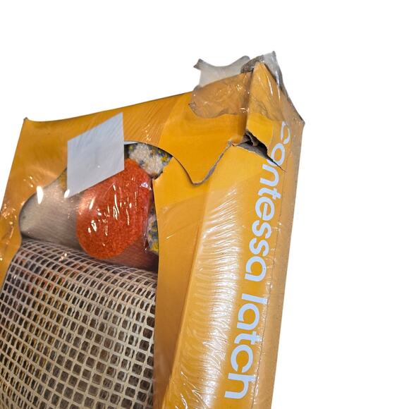 vintage Contessa Latch Hook Rug Kit, "Monarch" design New in box - Picture 4 of 8